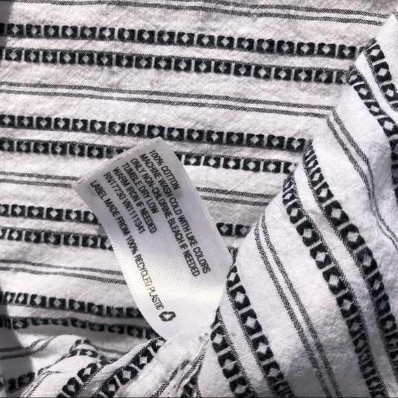 Button Down - Picture 4 of 4